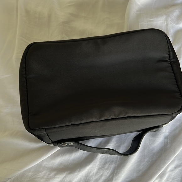 Nudestix Makeup Travel Cosmetic Case - Picture 8 of 8